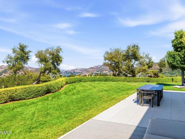 Townhouse for sale in Newbury Park, California