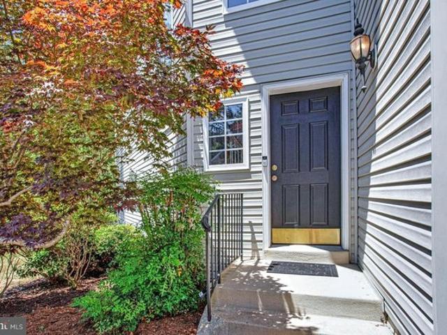 Townhouse for sale in California, Maryland