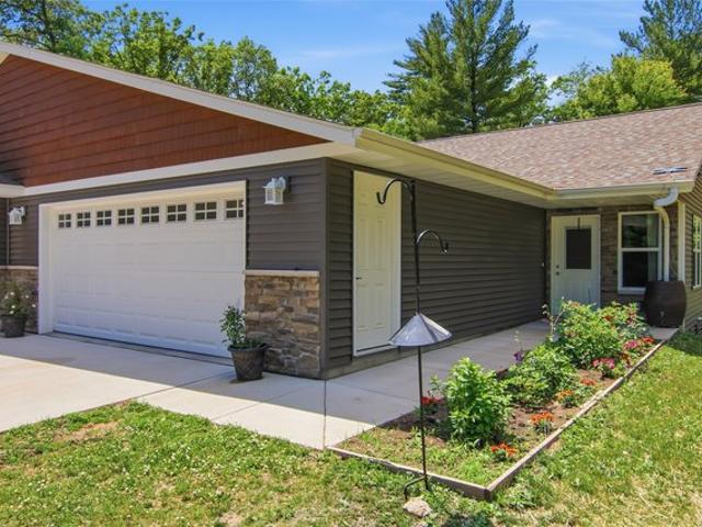 Condo for sale in Cameron, Wisconsin