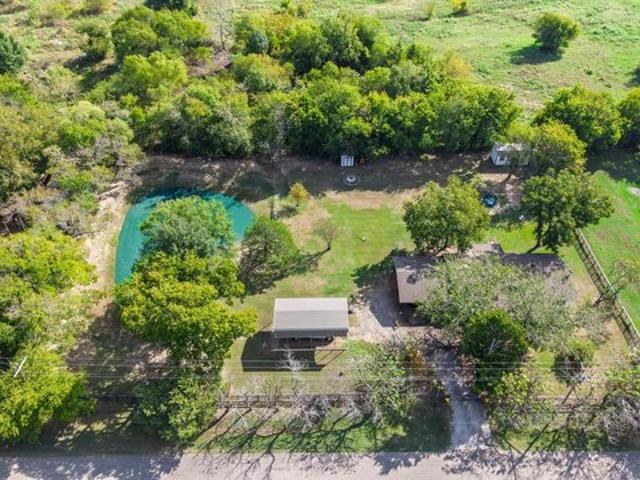 House for sale in Farmersville, Collin County
