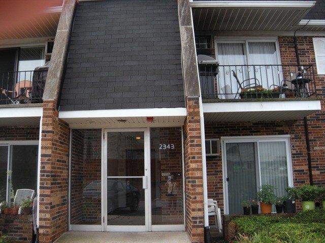 Condo for sale in Downers Grove, Illinois