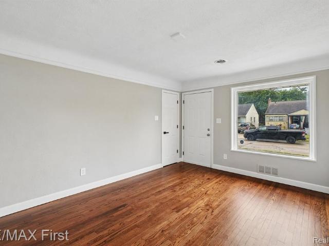 House for sale in Hazel Park, Oakland County