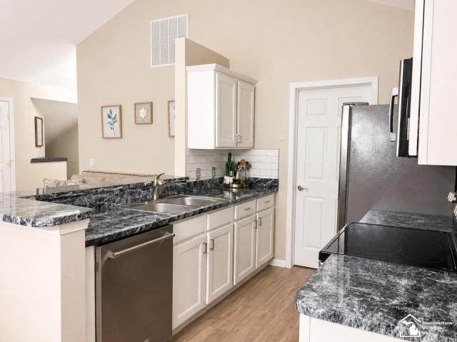 Condo for sale in Woodhaven, Michigan