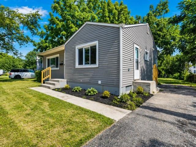 House for sale in Moores Corners, Columbus