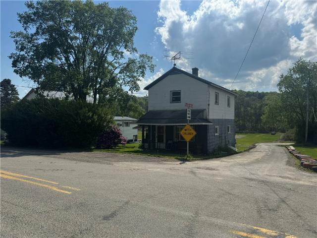 House for sale in Clarksburg, Pennsylvania