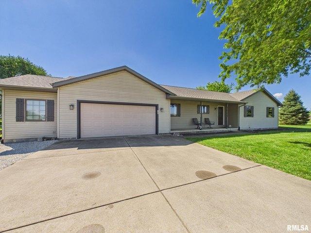 House for sale in Athens, Illinois