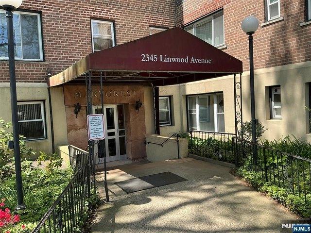 Condo for sale in Fort Lee, New Jersey