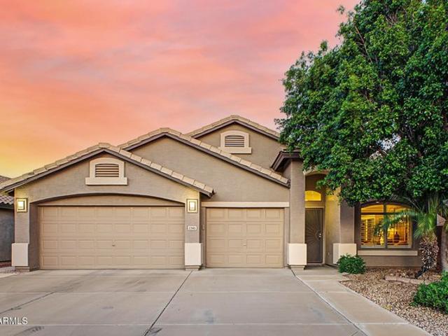 House for sale in Crystal Lakes, Avondale