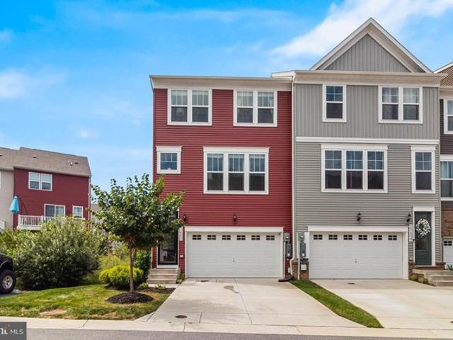Townhouse for sale in California, Maryland