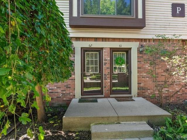 Townhouse for sale in Rochester Hills, Michigan