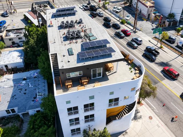 Apartment for rent in Brentwood, Los Angeles