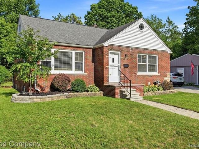 House for sale in Oak Park, Michigan