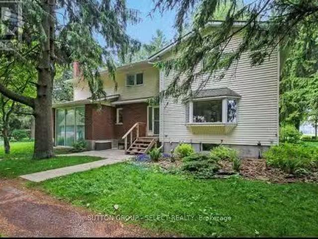 House for sale in Thames Centre, Ontario