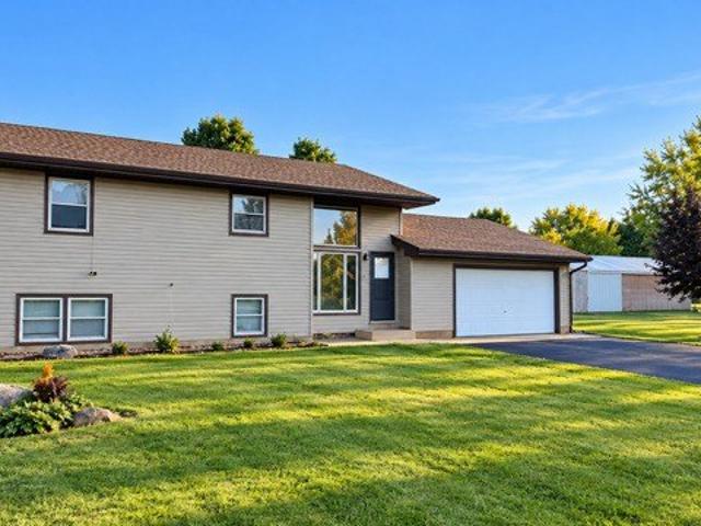 House for sale in Leland, Illinois