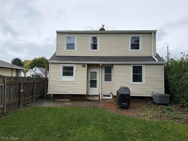 House for sale in North Olmsted, Cuyahoga County