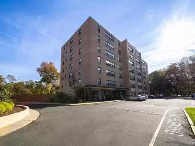 Condo for sale in Fort Lee Condo for sale in Fort Lee
