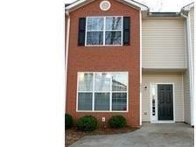 Townhouse for sale in Hampton, Georgia
