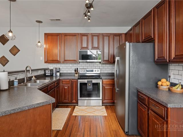 Townhouse for sale in Watauga, North Carolina