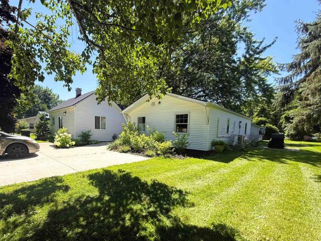 House for sale in Elk Rapids