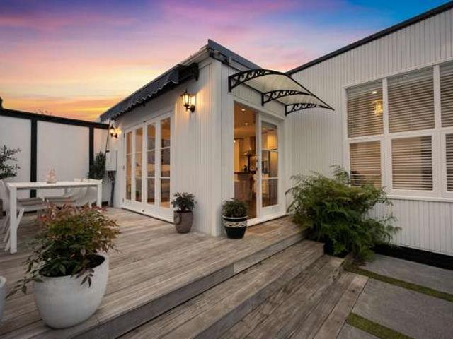 House for sale in Auckland, Oroua County