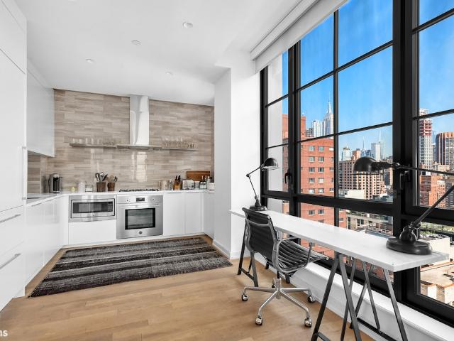 Condo for sale in Arverne, New York