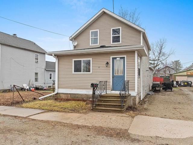 House for sale in Oconto, Wisconsin