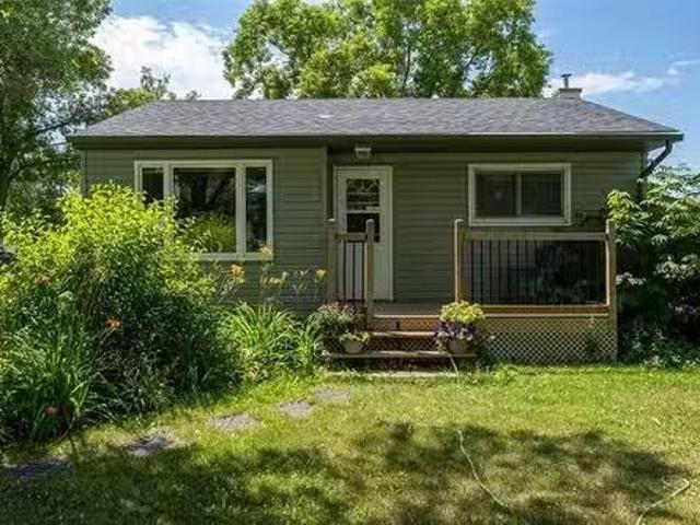 House for sale in East St. Paul, Manitoba
