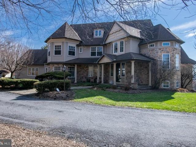 House for sale in Sinking Spring, Pennsylvania