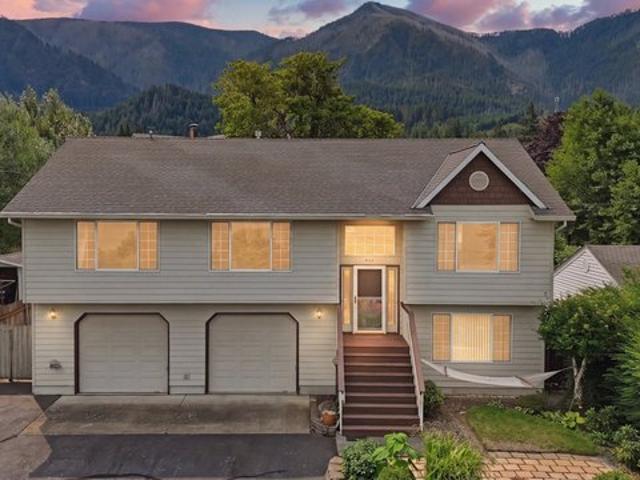 House for sale in Oregonia