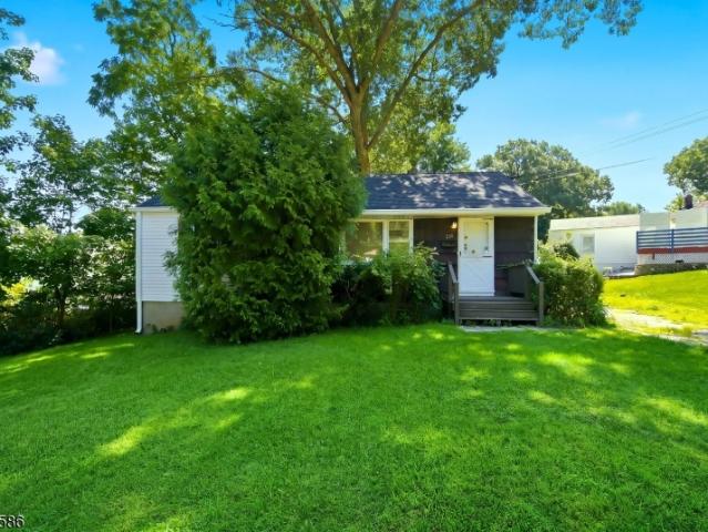 House for sale in Dover, New Jersey