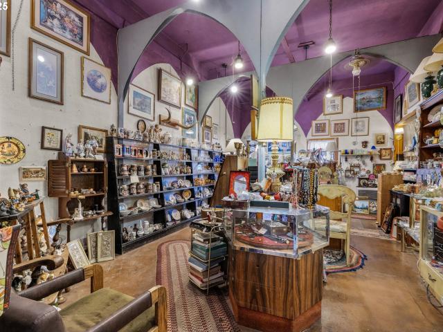 Commercial for sale in Oregonia