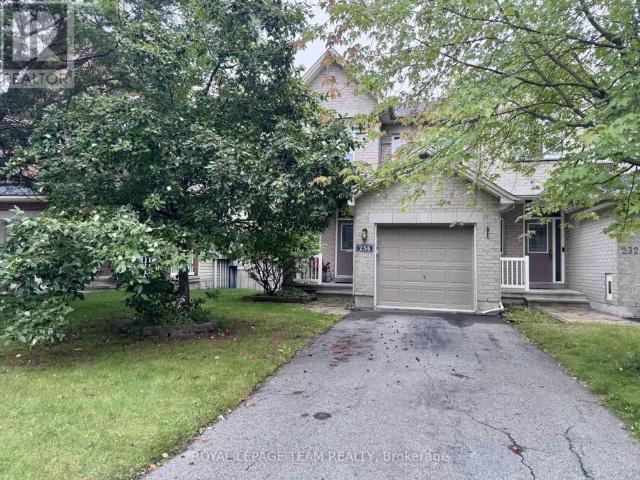 Townhouse for rent in Bridlewood, Ottawa