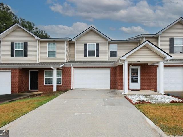 Townhouse for sale in Loganville, Georgia