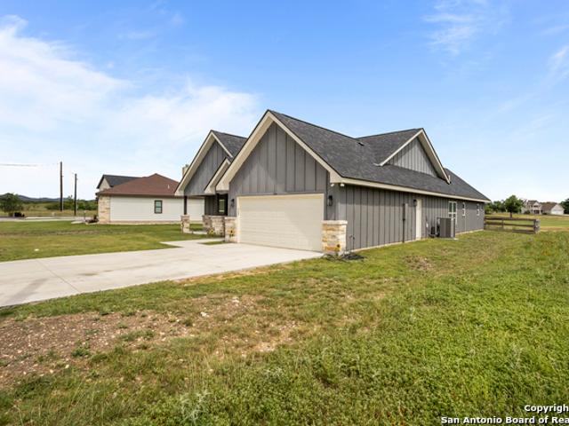 House for sale in Bandera House for sale in Bandera