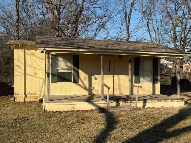 House for sale in Wills Point, Texas