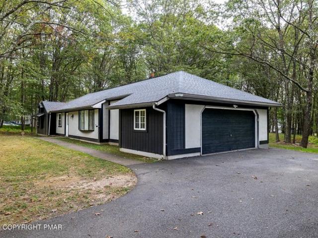 House for sale in Gilbert, Pennsylvania