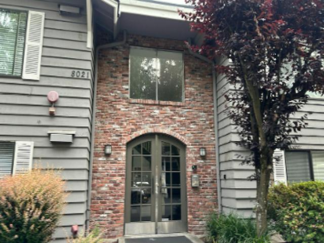Condo for sale in Esperance, Snohomish County