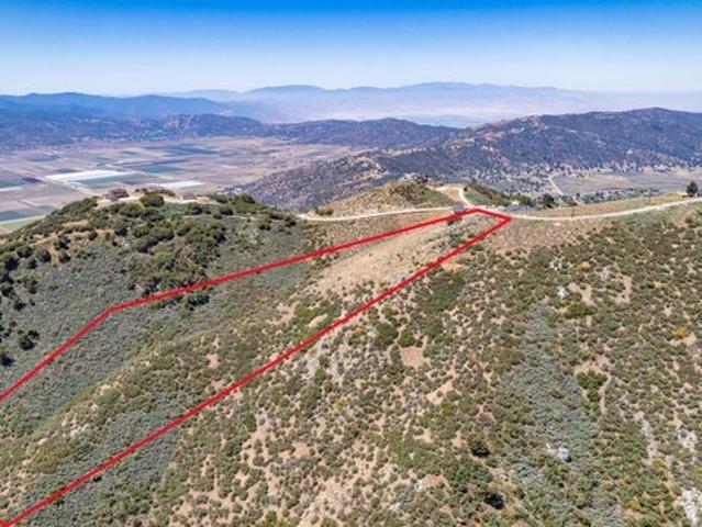 Land for sale in Tehachapi, California