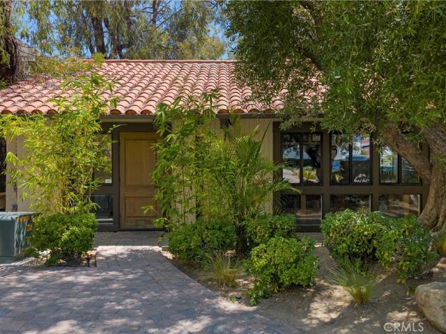 Commercial for sale in Calabasas, California