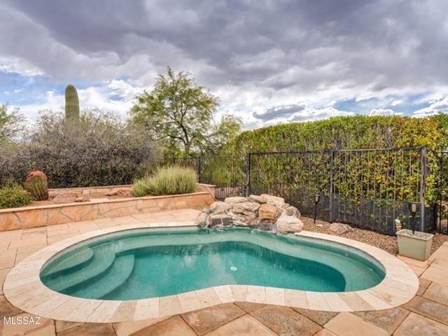 House for sale in Green Valley, Arizona