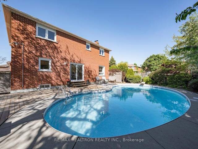 House for sale in Oakville, Ontario