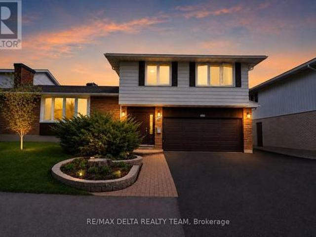 House for sale in Bay, Ottawa