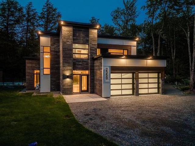 House for sale in Magog