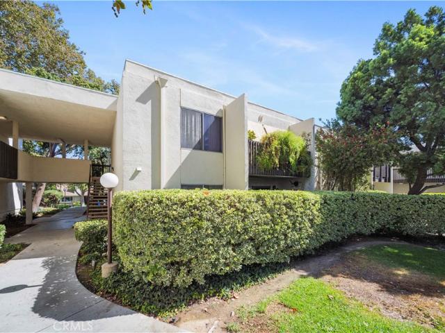 Condo for sale in Canyon Country, California