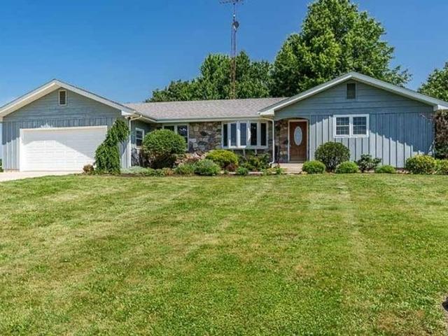 House for sale in Mchenry, Illinois