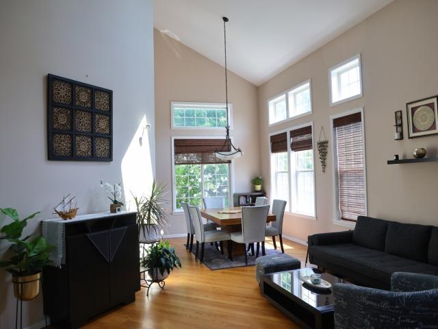 House for sale in Buffalo Grove, Illinois