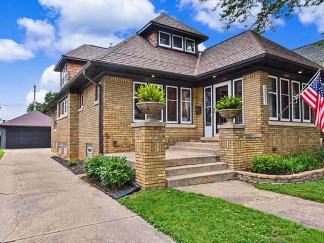 House for sale in Wauwatosa, Wisconsin