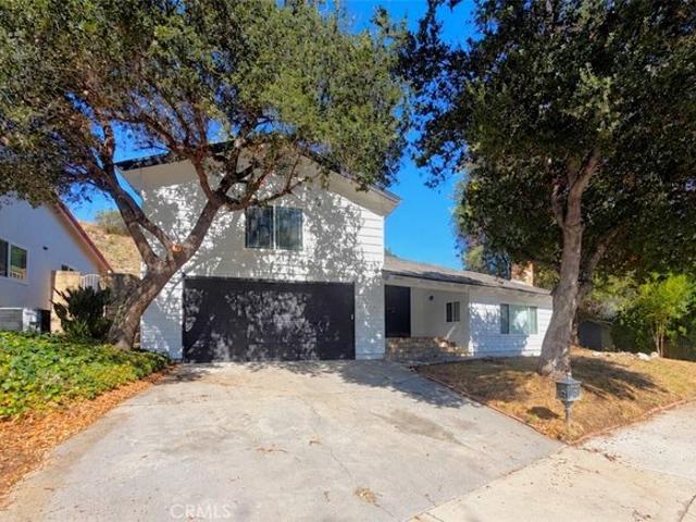 House for sale in Newhall, Santa Clarita