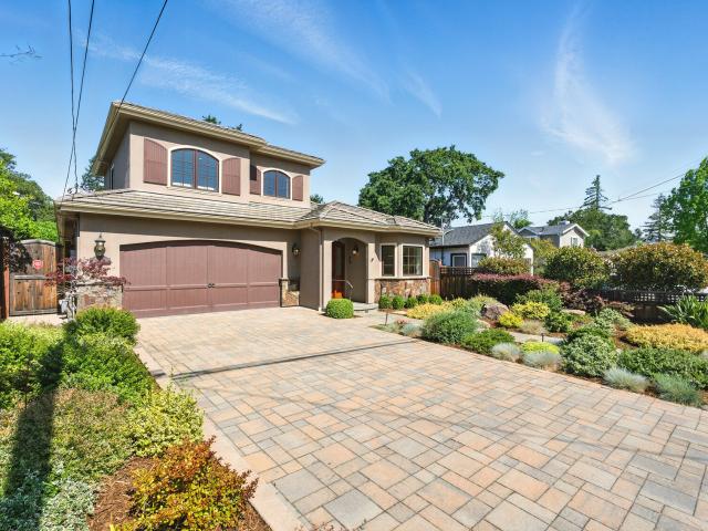 House for sale in San Carlos