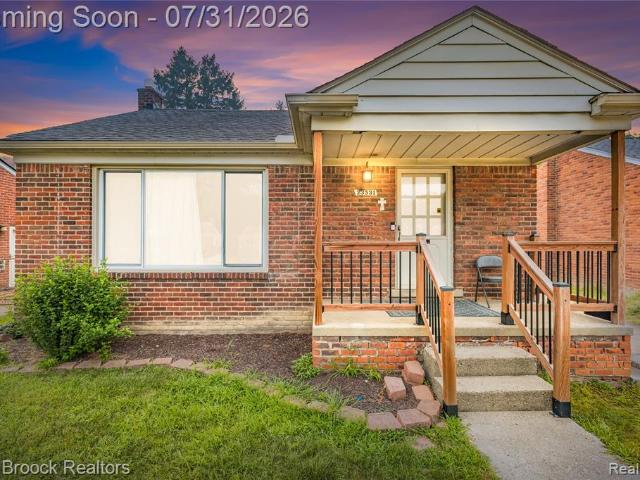 House for sale in Oak Park, Michigan